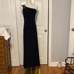 Elegant Dark Navy Blue One-Shoulder Evening Dress
